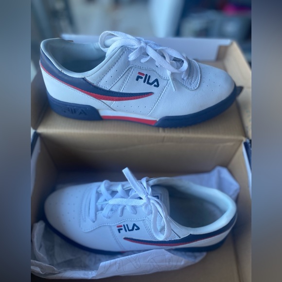 Fila’s - Picture 2 of 2